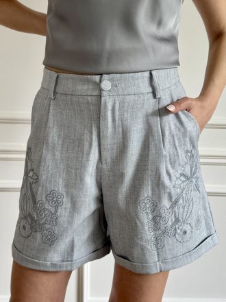 Modré eleganté kraťasy s výšivkou