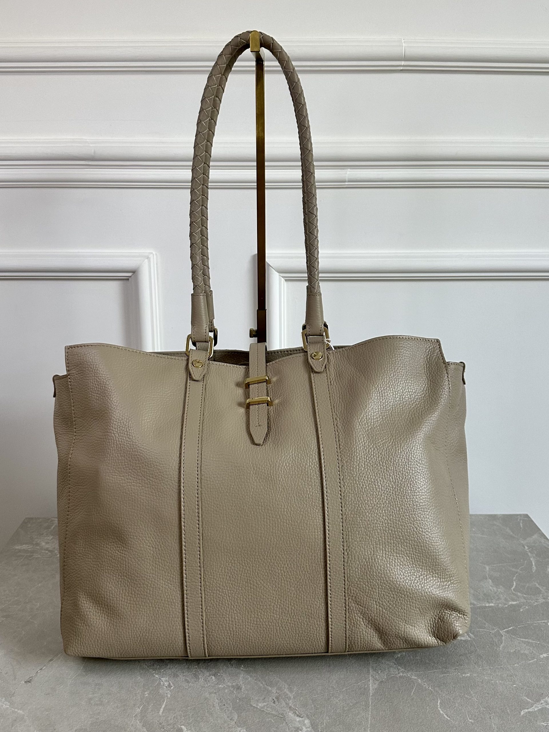 VENEZIA BEIGE A VENEZIA BEIGE A